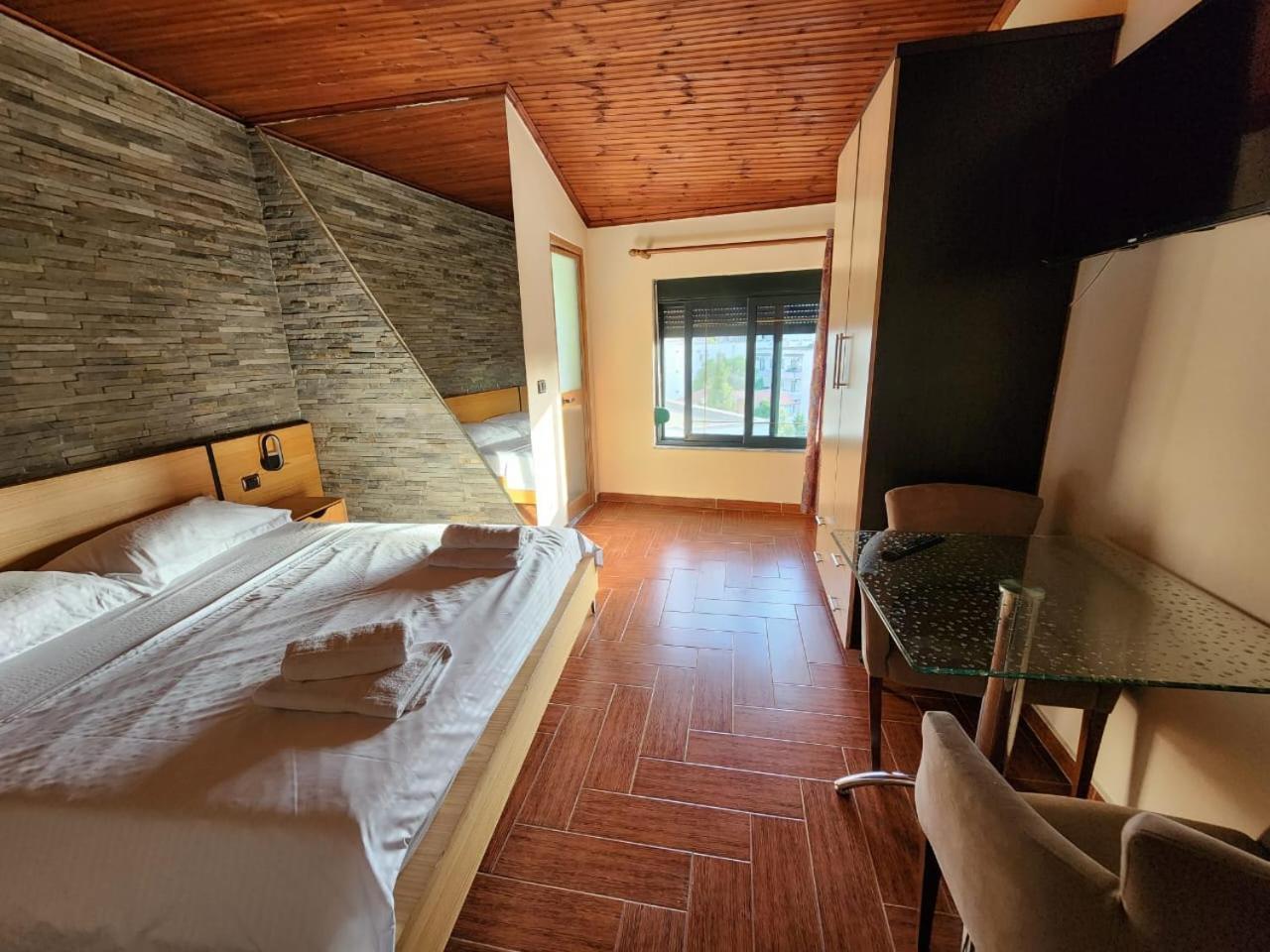 Hotel La Villa Tirana Eksteriør billede