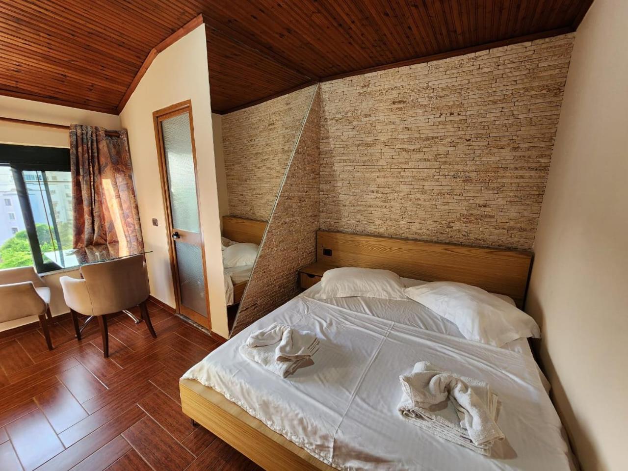 Hotel La Villa Tirana Eksteriør billede