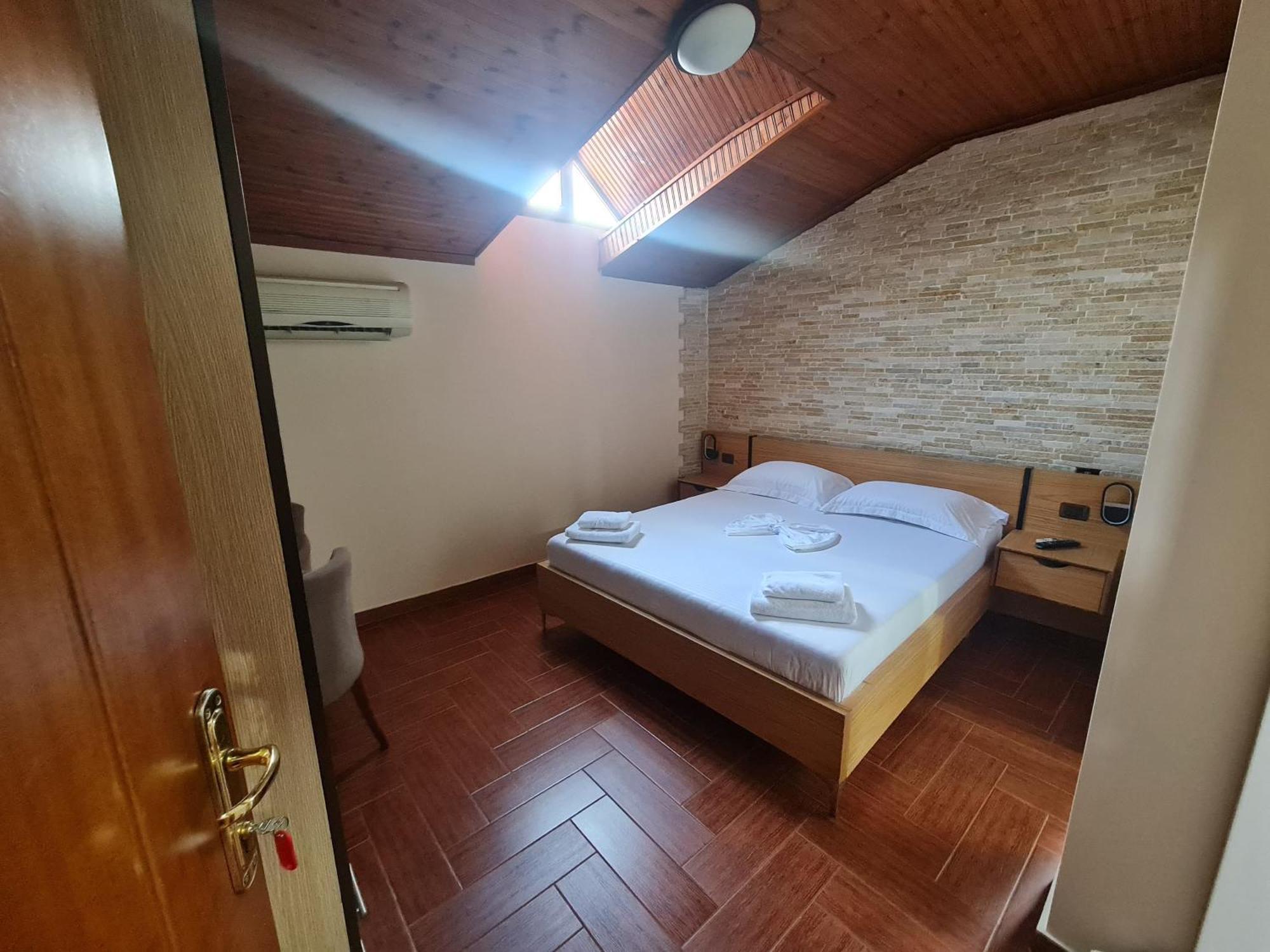 Hotel La Villa Tirana Eksteriør billede